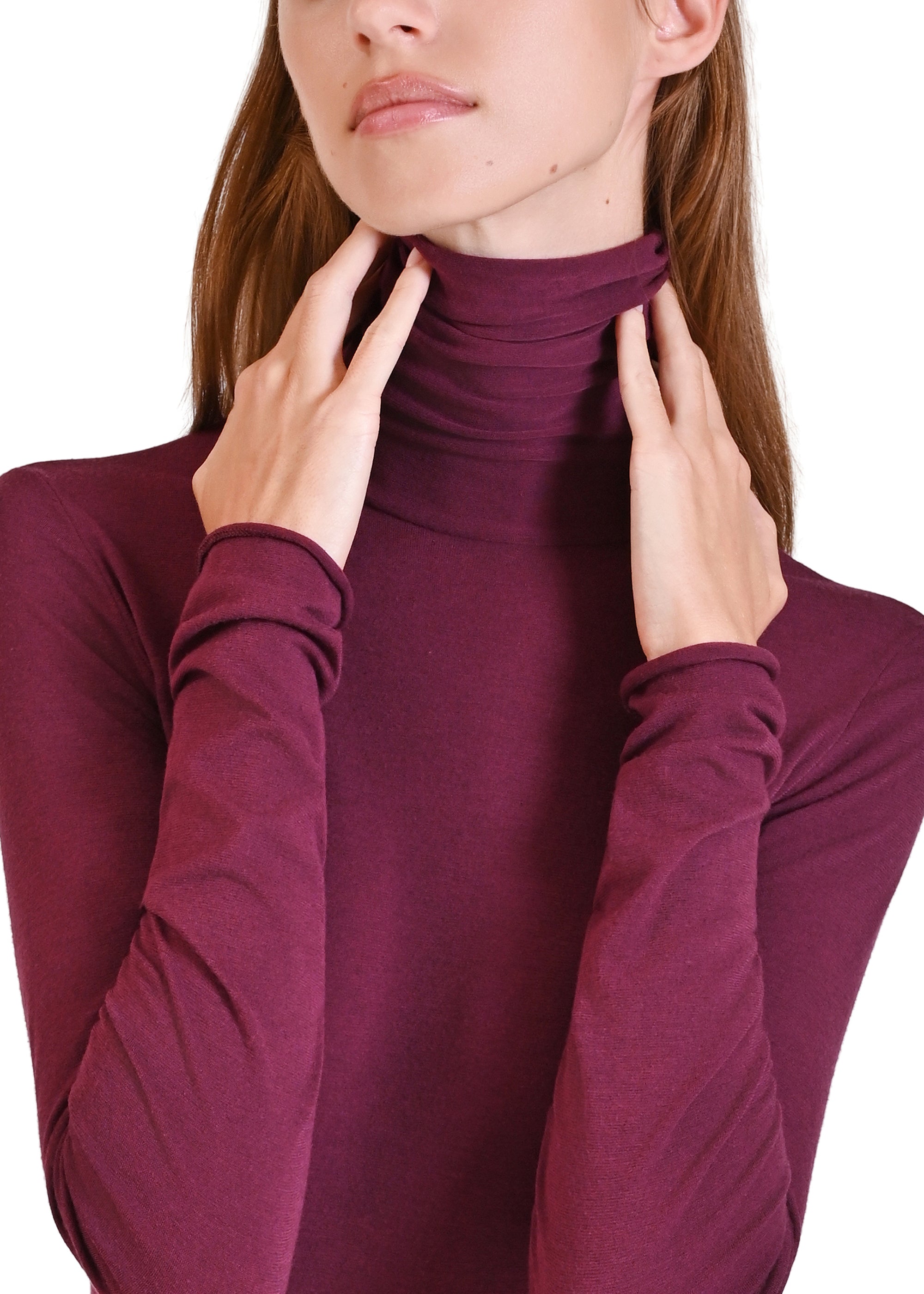 MAGLIA LEGER CON CACHEMIRE COLLO ALTO