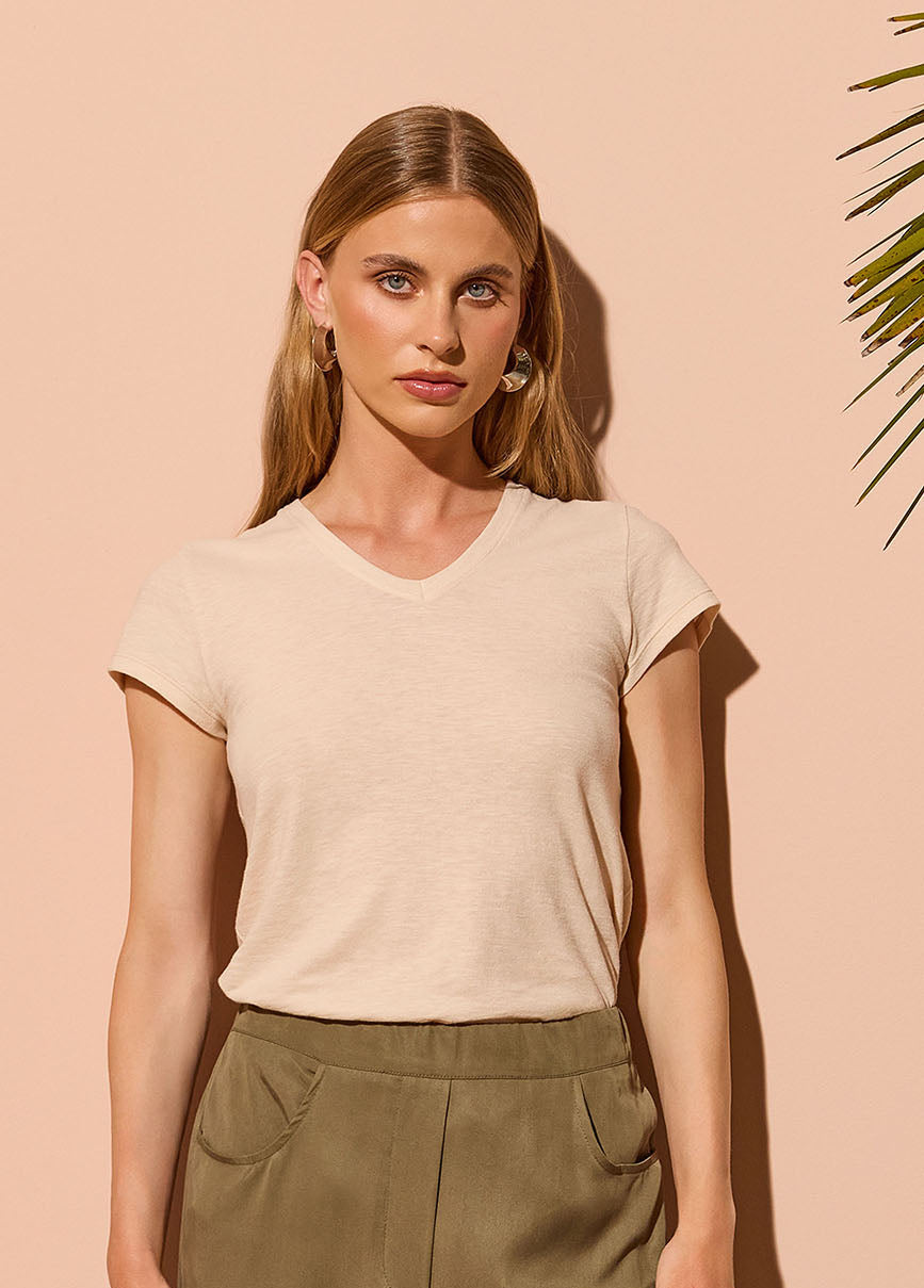 T-SHIRT LEGER CON LINO SCOLLO V
