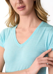T-SHIRT LEGER CON SETA SCOLLO V