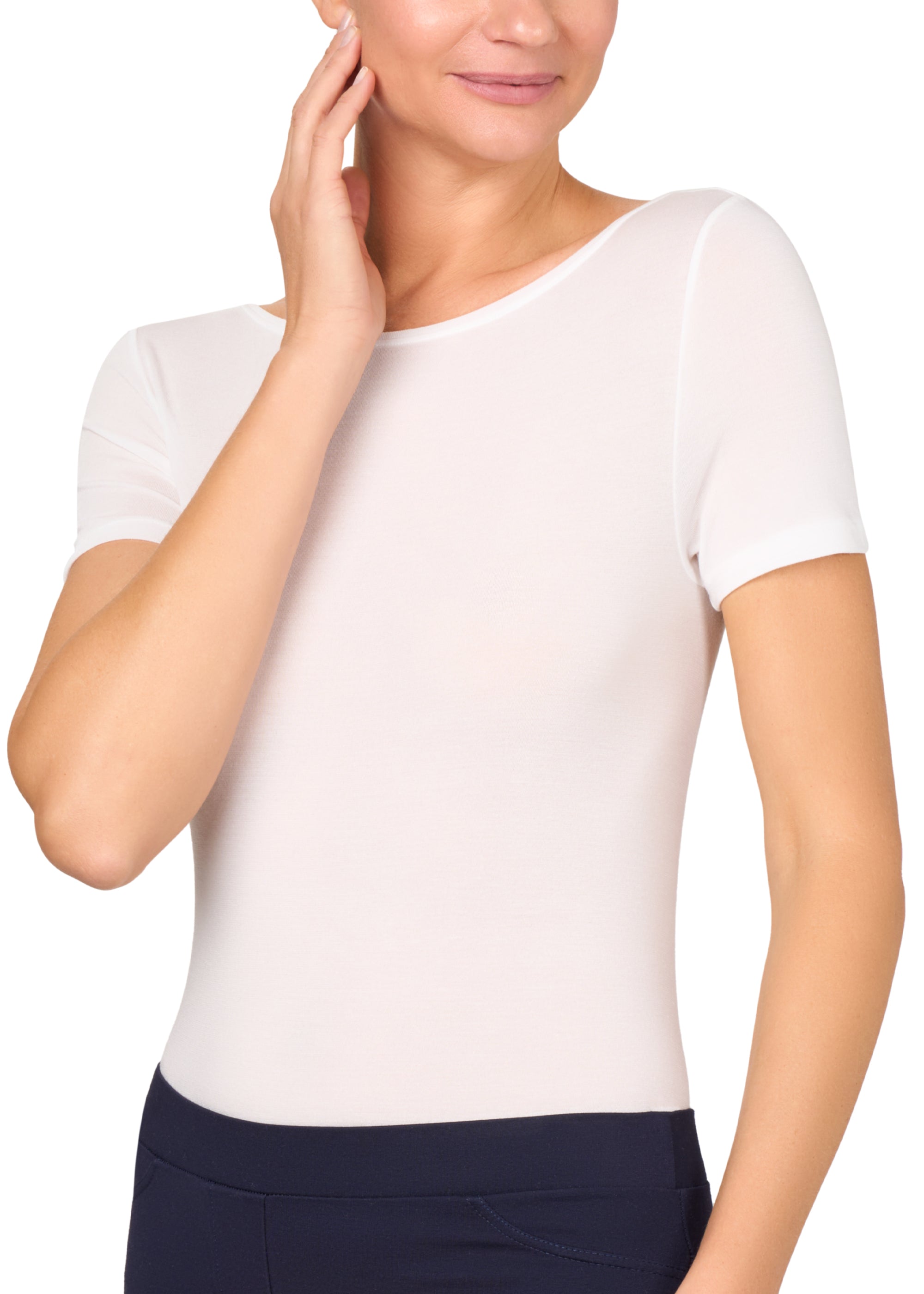 T-SHIRT LEGER CON SETA SCOLLO BARCHETTA