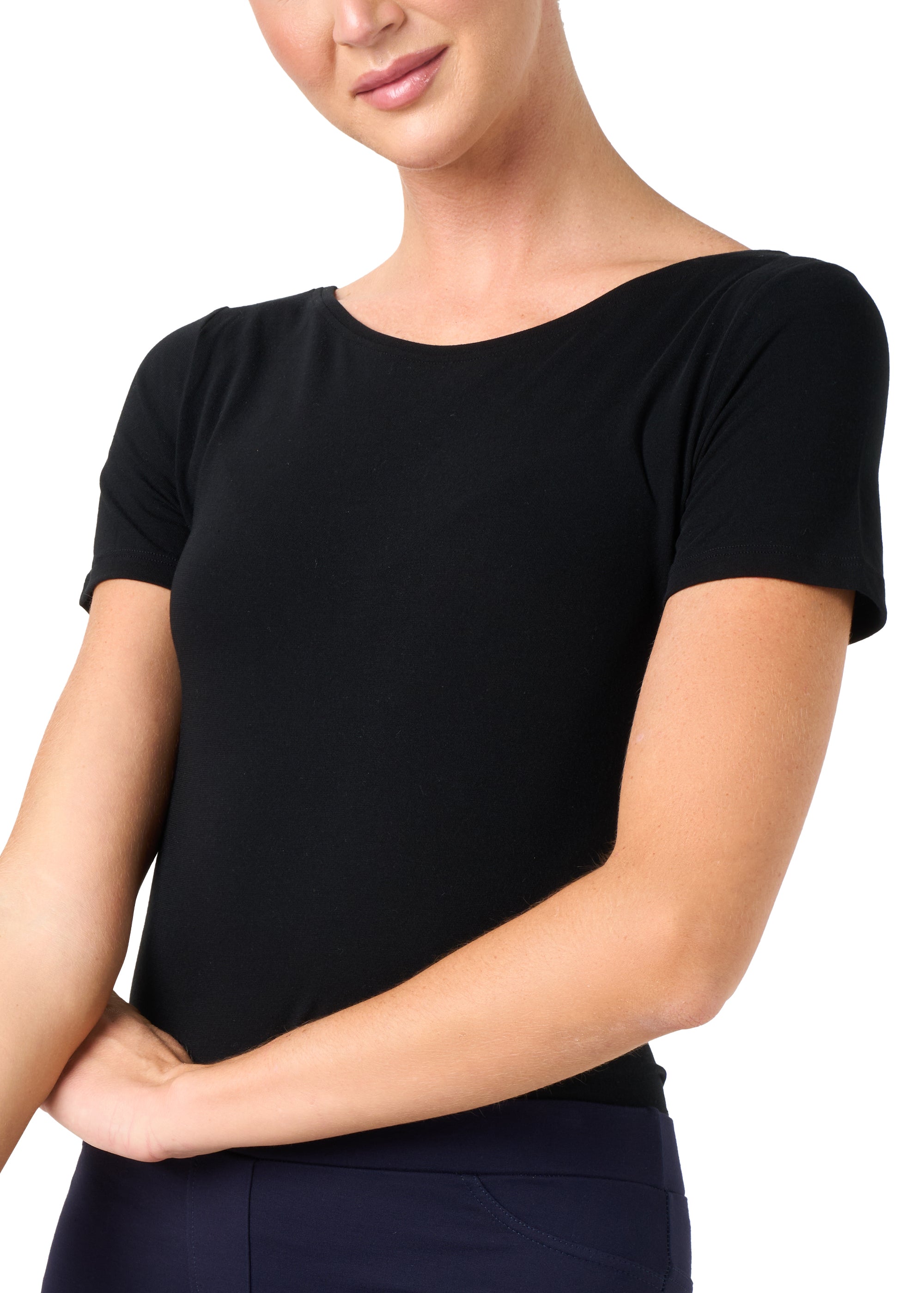 T-SHIRT LEGER CON SETA SCOLLO BARCHETTA