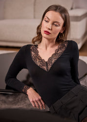 MAGLIA LEGER CON CASHMERE SCOLLO A V  PIZZO