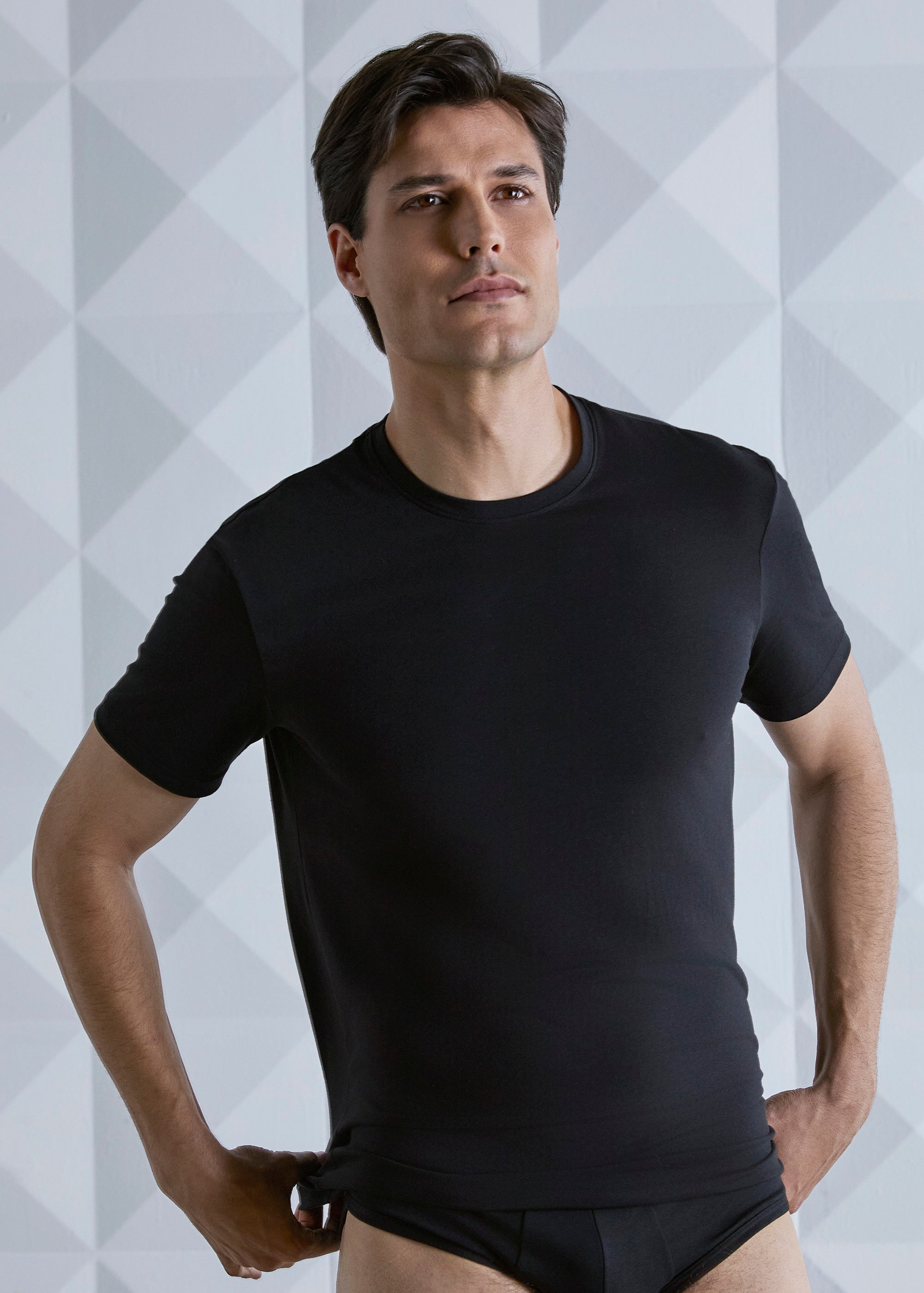 T-SHIRT MAN GIROCOLLO ELASTICIZZATO