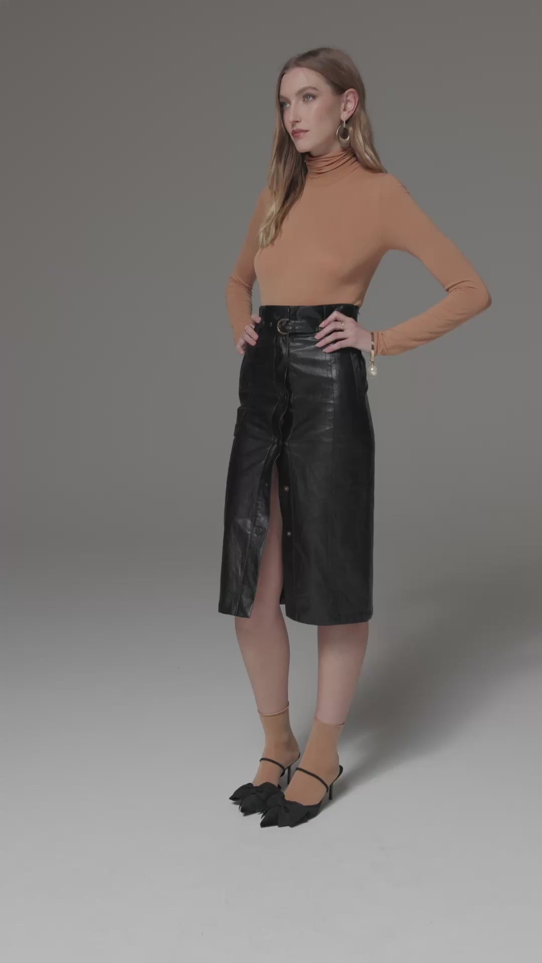 MAGLIA LEGER CON CASHMERE COLLO ALTO